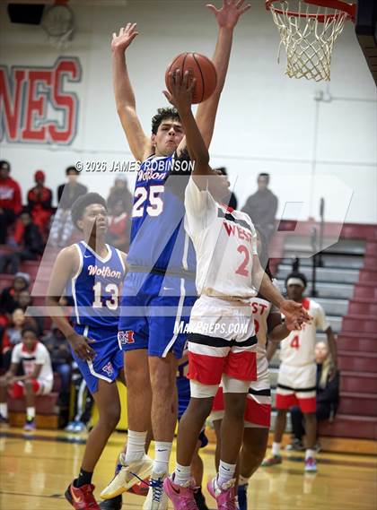 Thumbnail 1 in Wolfson vs Westside (MLK Shootout) photogallery.