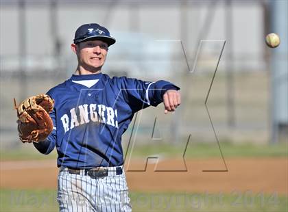 Thumbnail 2 in Valley View vs. Lone Star (Bells Tournament) photogallery.