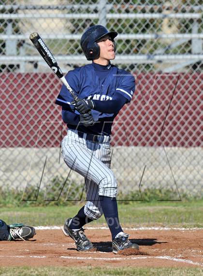 Thumbnail 2 in Valley View vs. Lone Star (Bells Tournament) photogallery.