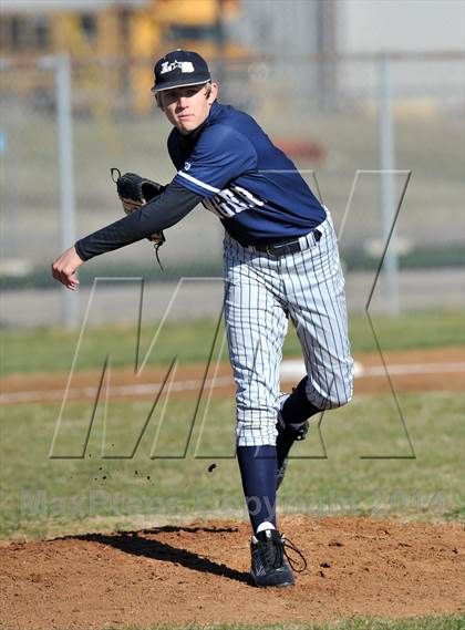 Thumbnail 2 in Valley View vs. Lone Star (Bells Tournament) photogallery.