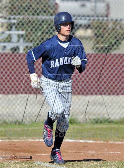 Thumbnail 3 in Valley View vs. Lone Star (Bells Tournament) photogallery.