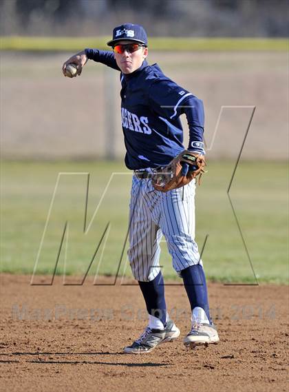 Thumbnail 3 in Valley View vs. Lone Star (Bells Tournament) photogallery.