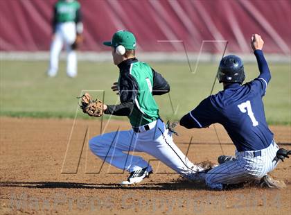 Thumbnail 1 in Valley View vs. Lone Star (Bells Tournament) photogallery.