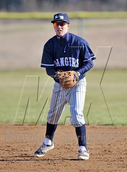 Thumbnail 2 in Valley View vs. Lone Star (Bells Tournament) photogallery.