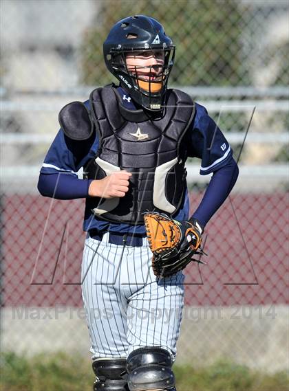 Thumbnail 2 in Valley View vs. Lone Star (Bells Tournament) photogallery.