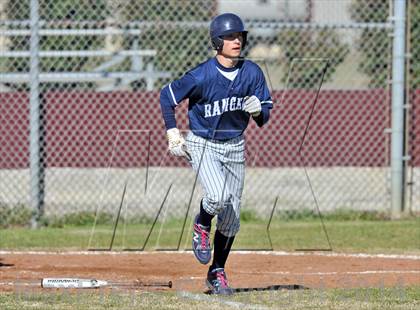 Thumbnail 1 in Valley View vs. Lone Star (Bells Tournament) photogallery.