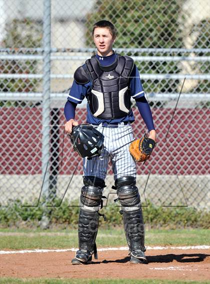 Thumbnail 1 in Valley View vs. Lone Star (Bells Tournament) photogallery.