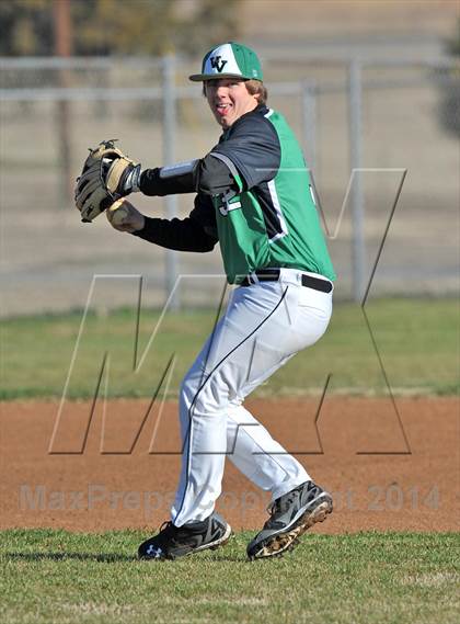 Thumbnail 3 in Valley View vs. Lone Star (Bells Tournament) photogallery.