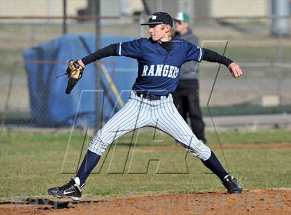 Thumbnail 1 in Valley View vs. Lone Star (Bells Tournament) photogallery.