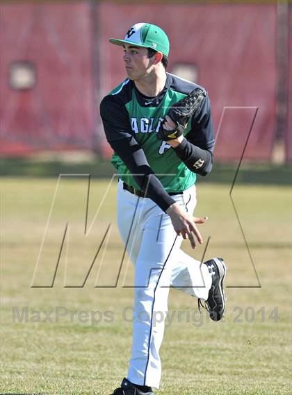 Thumbnail 1 in Valley View vs. Lone Star (Bells Tournament) photogallery.