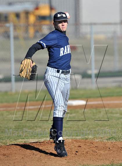 Thumbnail 3 in Valley View vs. Lone Star (Bells Tournament) photogallery.