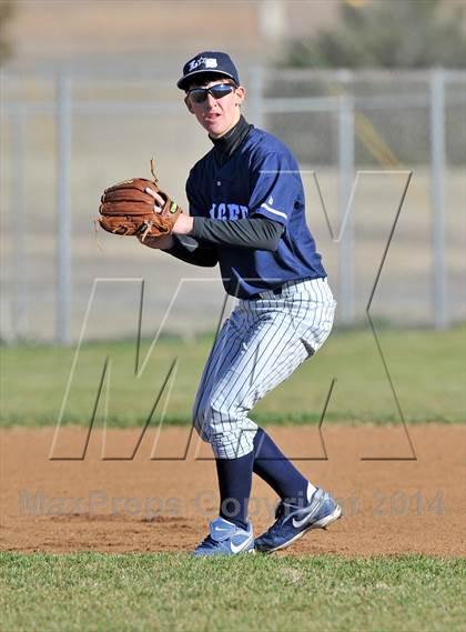 Thumbnail 3 in Valley View vs. Lone Star (Bells Tournament) photogallery.