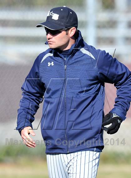 Thumbnail 1 in Valley View vs. Lone Star (Bells Tournament) photogallery.