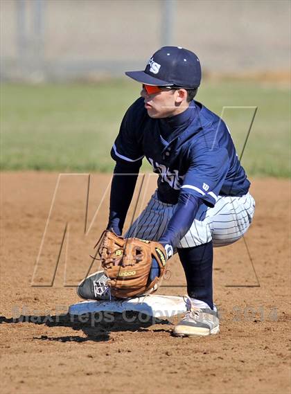 Thumbnail 3 in Valley View vs. Lone Star (Bells Tournament) photogallery.