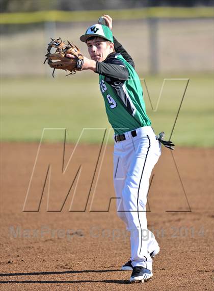 Thumbnail 2 in Valley View vs. Lone Star (Bells Tournament) photogallery.