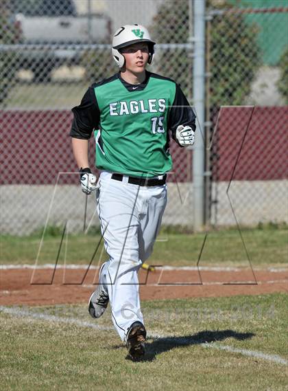 Thumbnail 1 in Valley View vs. Lone Star (Bells Tournament) photogallery.