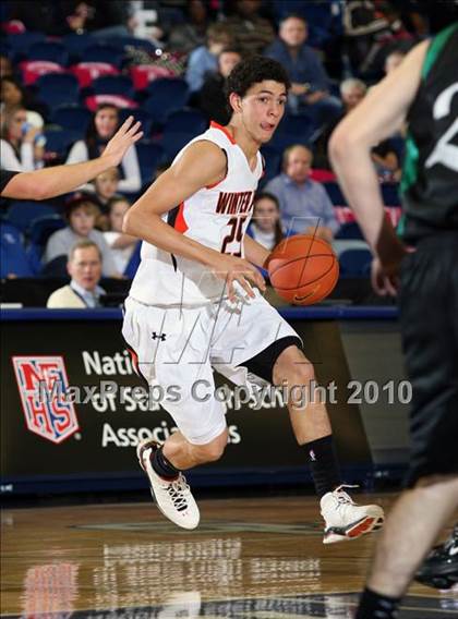 Thumbnail 1 in Kentwood vs Winter park (T-Mobile Invitational) photogallery.