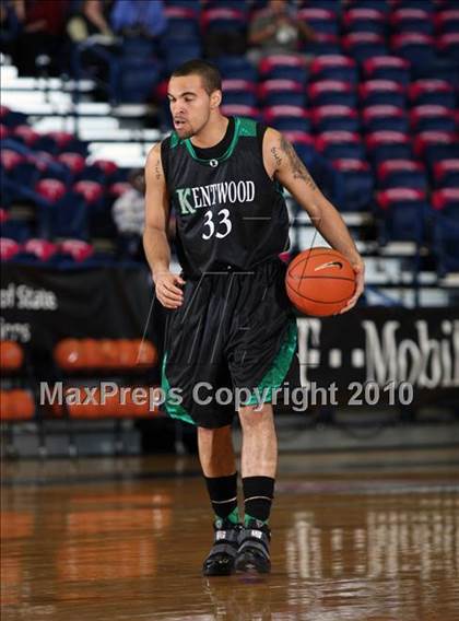 Thumbnail 2 in Kentwood vs Winter park (T-Mobile Invitational) photogallery.