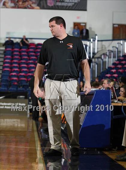 Thumbnail 3 in Kentwood vs Winter park (T-Mobile Invitational) photogallery.