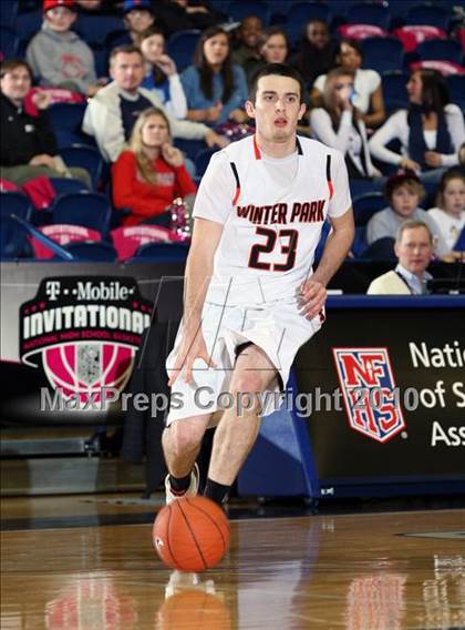 Thumbnail 2 in Kentwood vs Winter park (T-Mobile Invitational) photogallery.