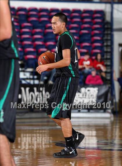 Thumbnail 1 in Kentwood vs Winter park (T-Mobile Invitational) photogallery.