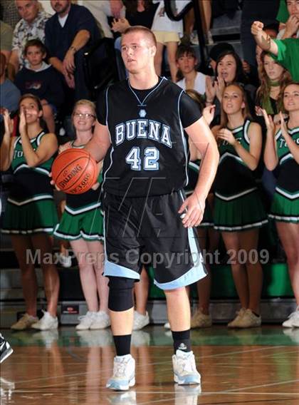Thumbnail 1 in Buena vs. Thousand Oaks (CIF SS D2AA Playoffs) photogallery.