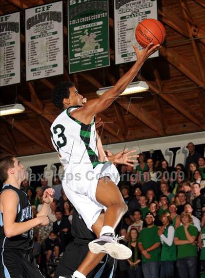 Thumbnail 2 in Buena vs. Thousand Oaks (CIF SS D2AA Playoffs) photogallery.