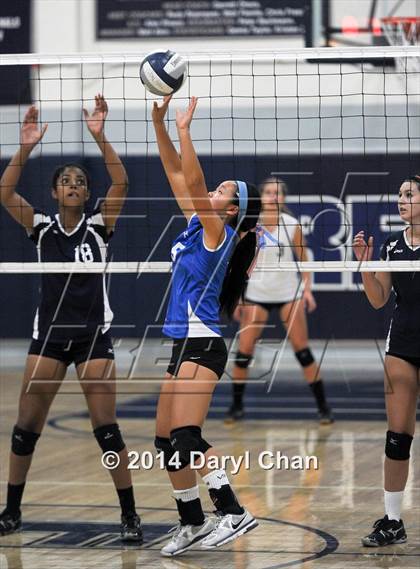 Thumbnail 1 in San Marino @ Flintridge Prep photogallery.