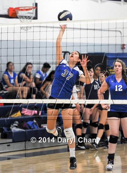 Thumbnail 2 in San Marino @ Flintridge Prep photogallery.
