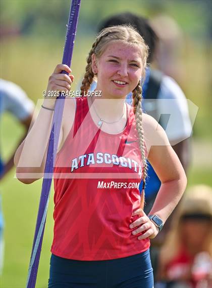 Thumbnail 3 in Panther Relays (Pole Vault) photogallery.