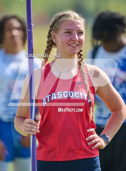 Thumbnail 1 in Panther Relays (Pole Vault) photogallery.