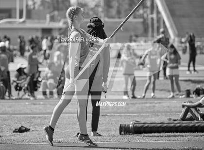 Thumbnail 3 in Panther Relays (Pole Vault) photogallery.
