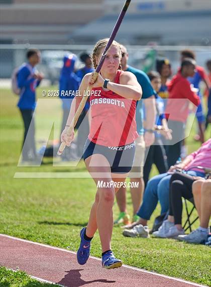 Thumbnail 1 in Panther Relays (Pole Vault) photogallery.