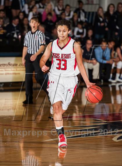 Thumbnail 2 in Regis Jesuit vs. Mullen photogallery.