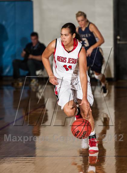 Thumbnail 1 in Regis Jesuit vs. Mullen photogallery.