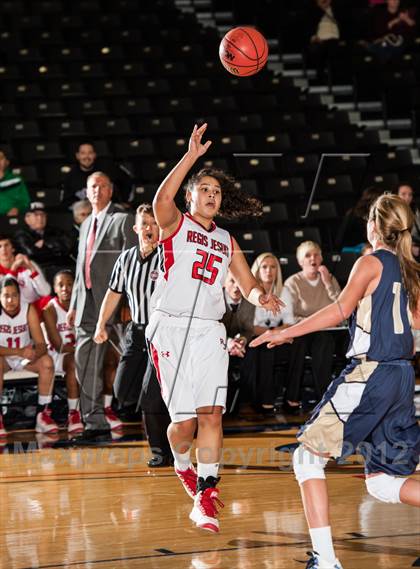 Thumbnail 1 in Regis Jesuit vs. Mullen photogallery.