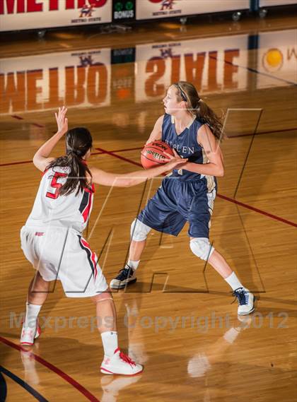 Thumbnail 1 in Regis Jesuit vs. Mullen photogallery.