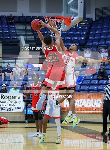 Thumbnail 1 in South Grand Prairie vs John Paul II (Whataburger Tournament) photogallery.