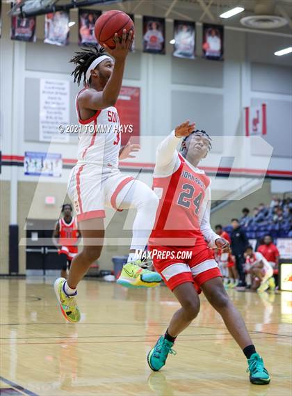 Thumbnail 1 in South Grand Prairie vs John Paul II (Whataburger Tournament) photogallery.