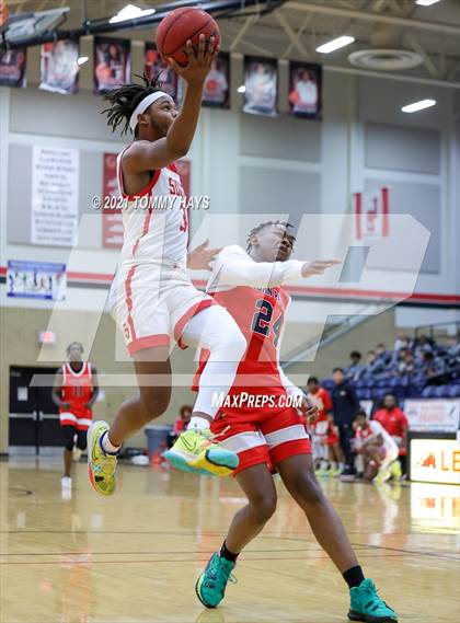 Thumbnail 2 in South Grand Prairie vs John Paul II (Whataburger Tournament) photogallery.