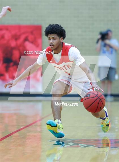 Thumbnail 2 in South Grand Prairie vs John Paul II (Whataburger Tournament) photogallery.