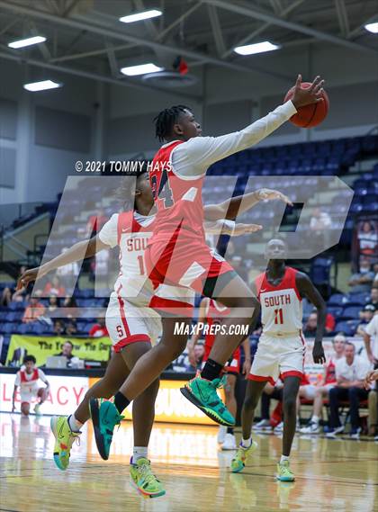 Thumbnail 1 in South Grand Prairie vs John Paul II (Whataburger Tournament) photogallery.