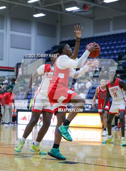 Thumbnail 3 in South Grand Prairie vs John Paul II (Whataburger Tournament) photogallery.