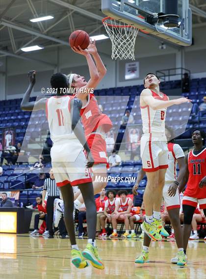 Thumbnail 2 in South Grand Prairie vs John Paul II (Whataburger Tournament) photogallery.