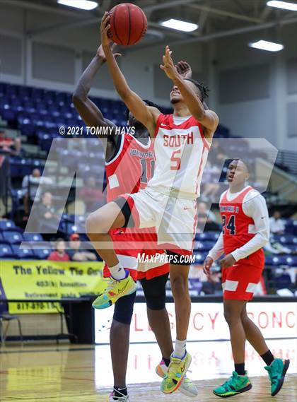 Thumbnail 3 in South Grand Prairie vs John Paul II (Whataburger Tournament) photogallery.