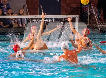 Thumbnail 2 in Mater Dei vs. Foothill photogallery.