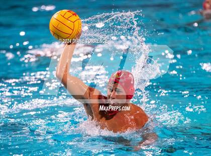 Thumbnail 2 in Mater Dei vs. Foothill photogallery.