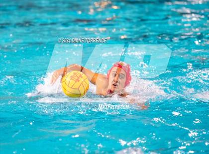 Thumbnail 2 in Mater Dei vs. Foothill photogallery.