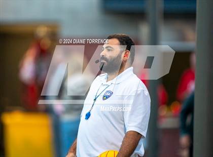 Thumbnail 3 in Mater Dei vs. Foothill photogallery.