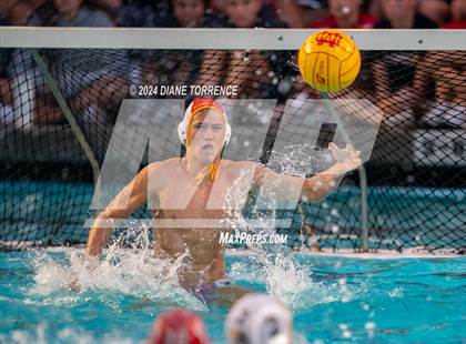 Thumbnail 2 in Mater Dei vs. Foothill photogallery.